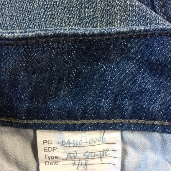 Levi's Bold Curve Classic Boot Cut Jeans Button Flap Pockets 6 28 - Picture 5 of 11